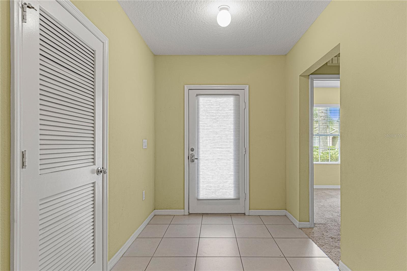 Single Family Residence at 118 FISHERMANS COVE DR, EDGEWATER, photo 3 of 20