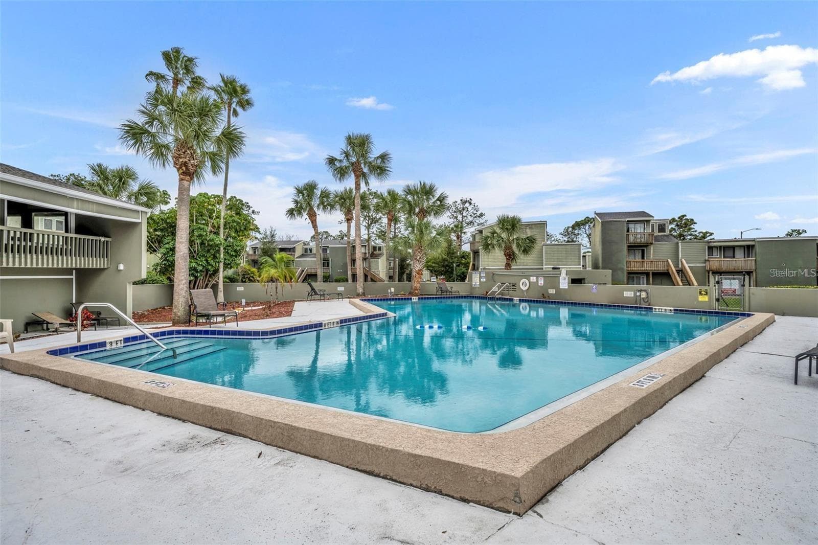 Condominium at 311 SCOTTSDALE SQ #311, WINTER PARK, photo 7 of 8