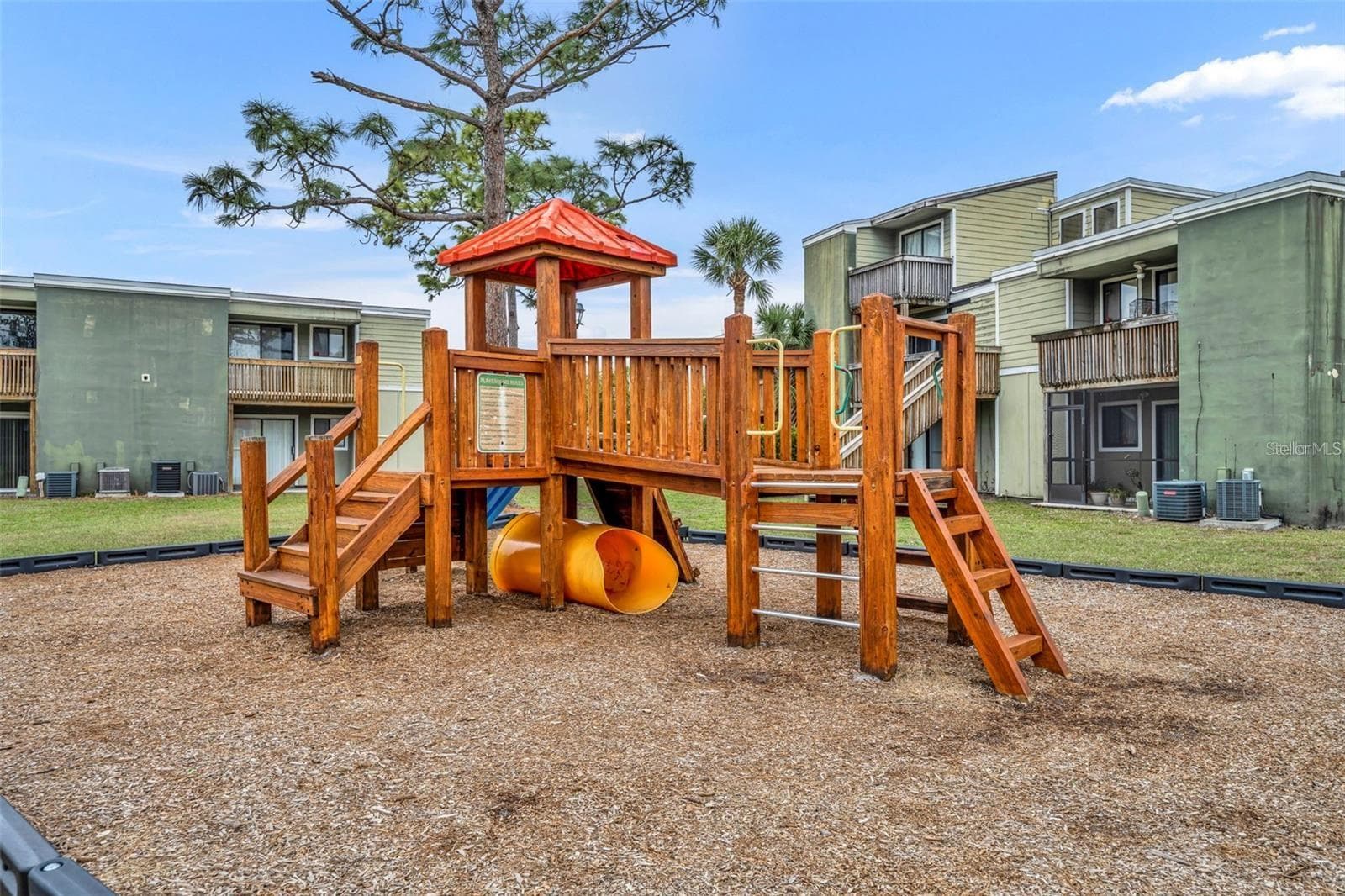 Condominium at 311 SCOTTSDALE SQ #311, WINTER PARK, photo 8 of 8