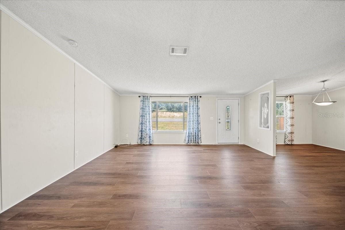 Living room - 101 EDGEWOOD BLVD, LAKE WALES