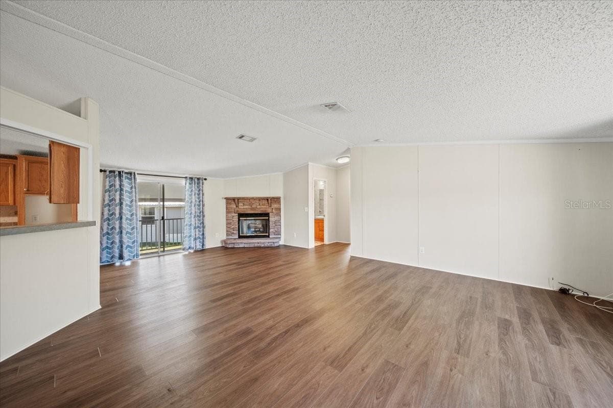 Living room - 101 EDGEWOOD BLVD, LAKE WALES