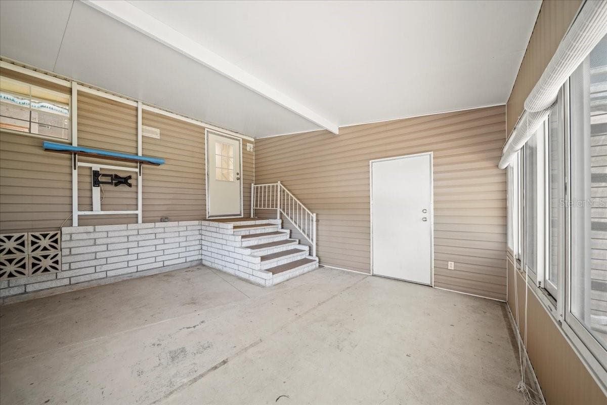 Florida room - 101 EDGEWOOD BLVD, LAKE WALES