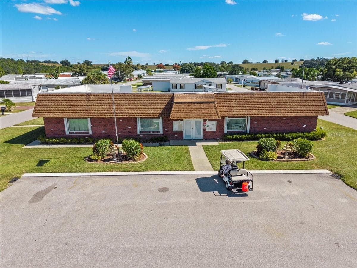 Clubhouse - 101 EDGEWOOD BLVD, LAKE WALES