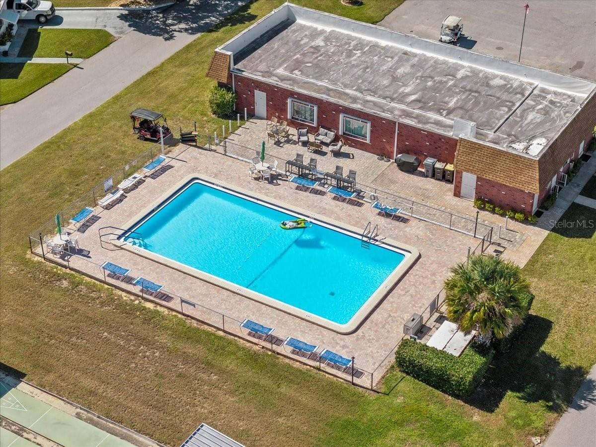 Manufactured Home at 101 EDGEWOOD BLVD, LAKE WALES, photo 61 of 63