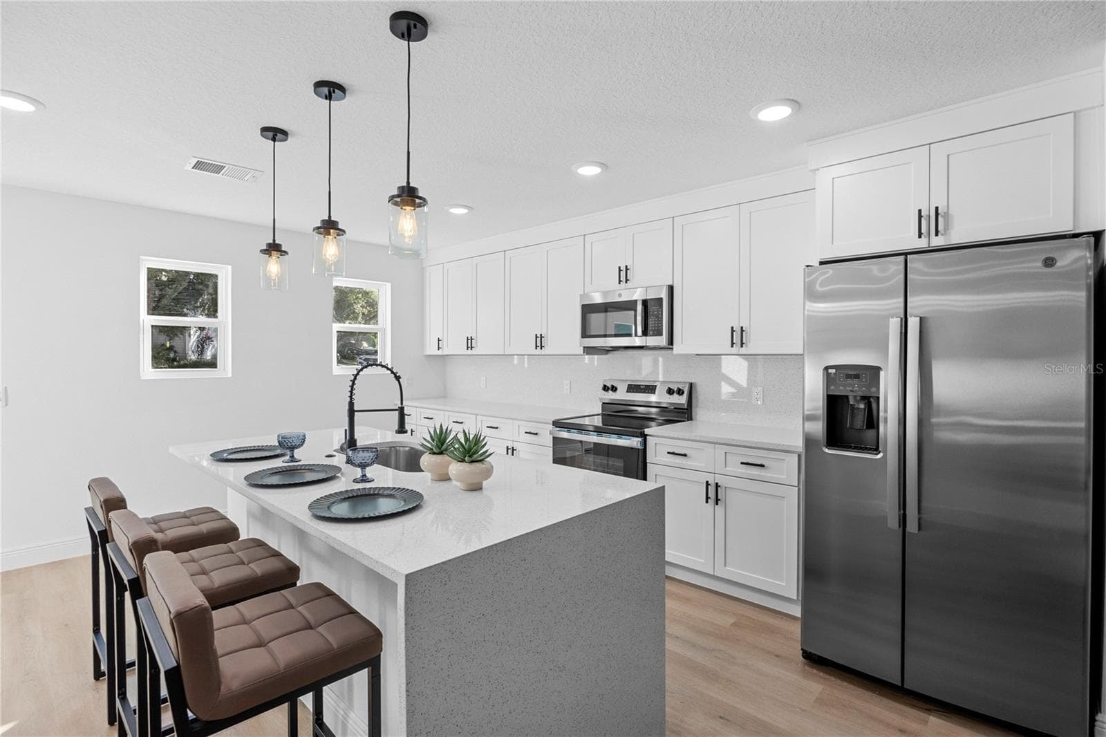 Townhouse at 711 CLEMSON DR, ALTAMONTE SPRINGS, photo 6 of 25
