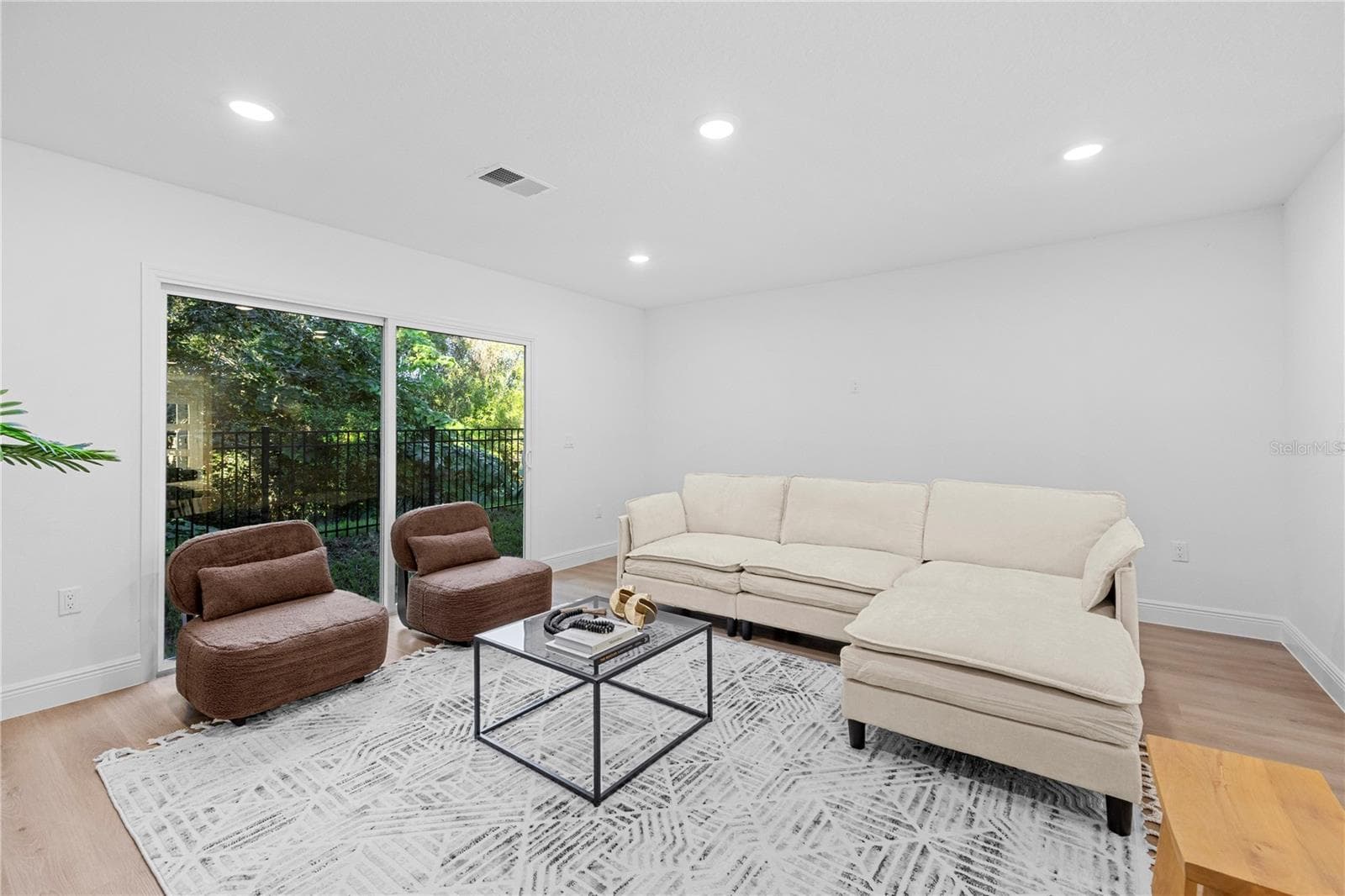Townhouse at 711 CLEMSON DR, ALTAMONTE SPRINGS, photo 14 of 25