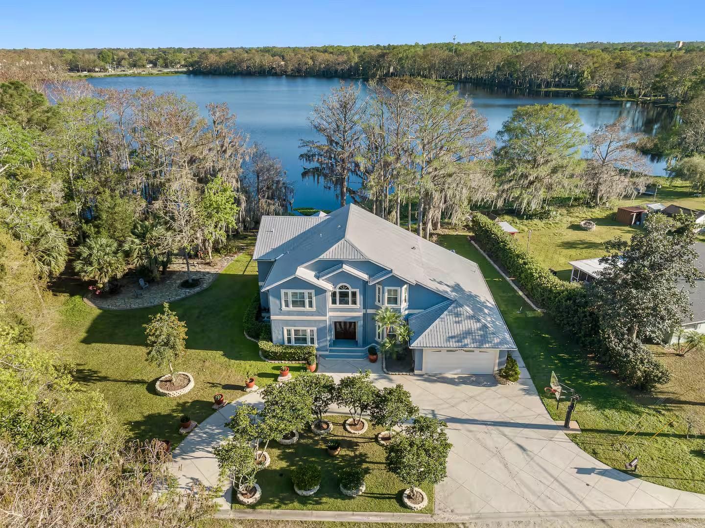 Single Family Residence at 151 LAKESIDE DR, SANFORD, photo 4 of 50