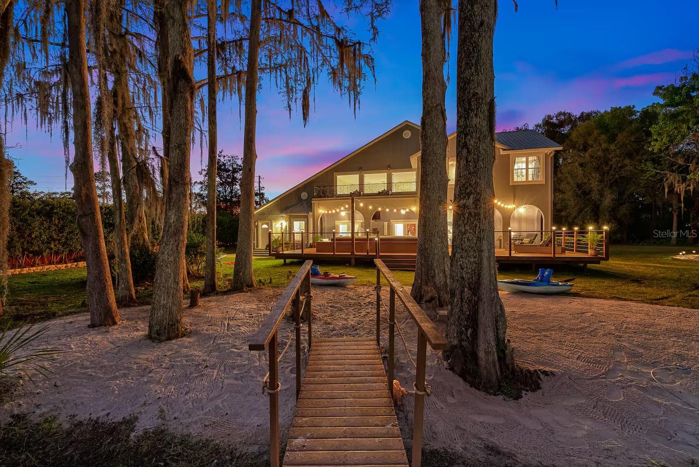 Single Family Residence at 151 LAKESIDE DR, SANFORD, photo 6 of 50