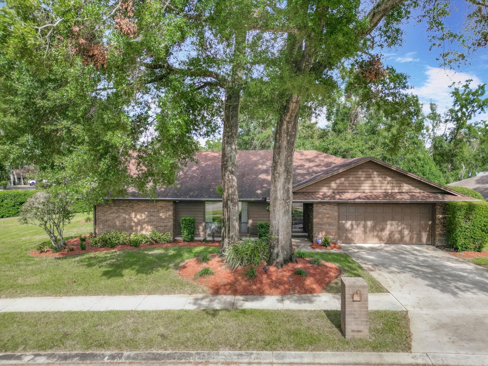 1469 GRACE LAKE CIR