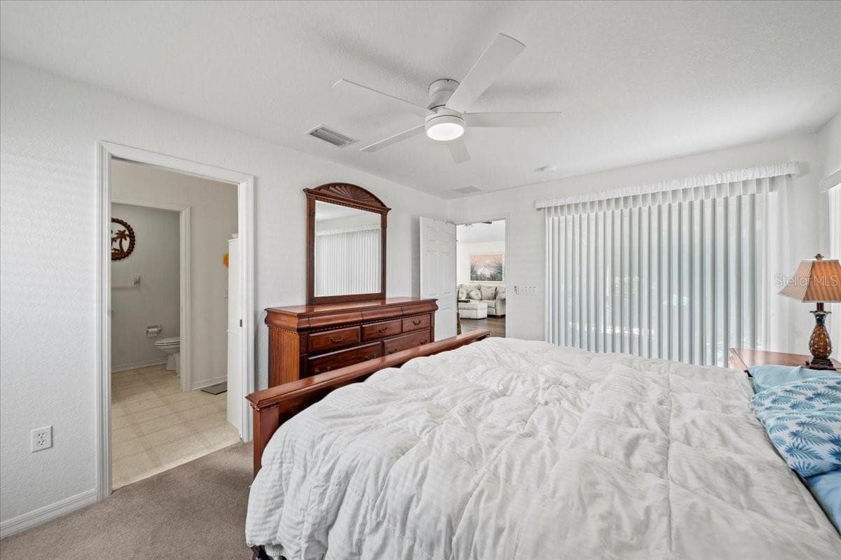 Primary bedroom - 364 LAKE SUZANNE DR, LAKE WALES