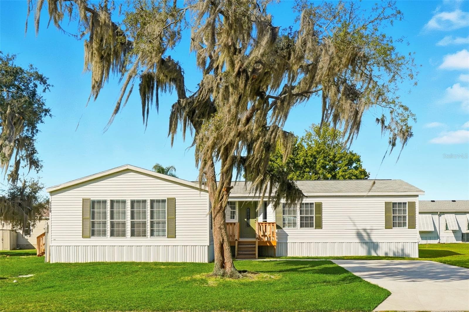 5180 LEXINGTON CIR