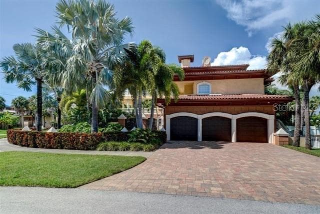 3 Car Garage - 829 BRUCE AVE, CLEARWATER BEACH