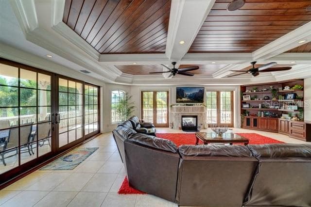 Single Family Residence at 829 BRUCE AVE, CLEARWATER BEACH, photo 17 of 71