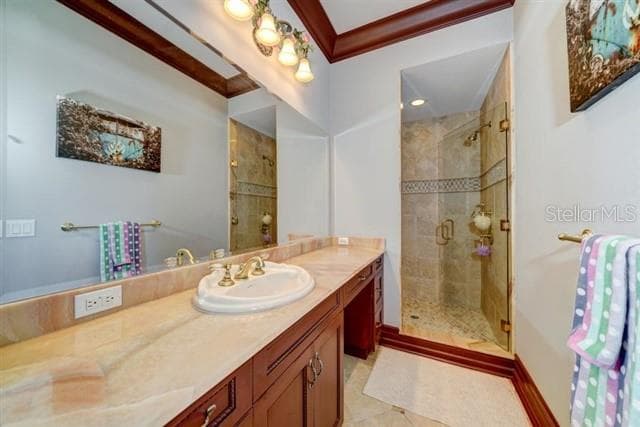 Ensuite bathroom for 2nd guest room - 829 BRUCE AVE, CLEARWATER BEACH