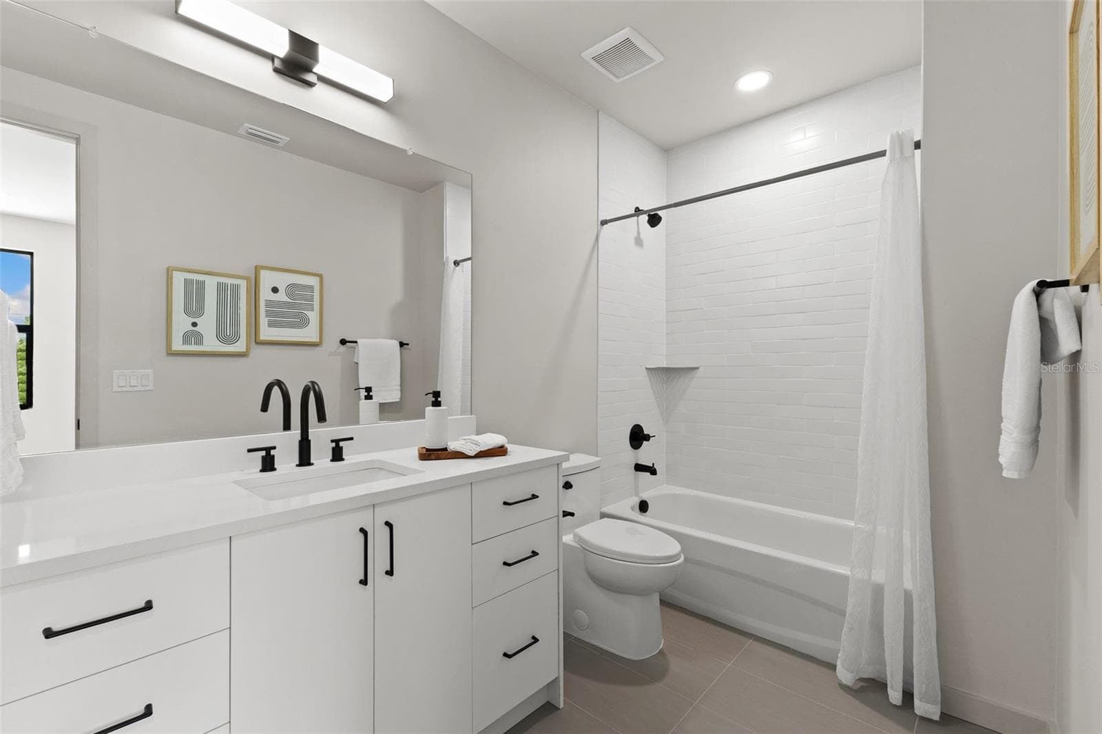 Townhouse at 2205 16TH ST N, ST PETERSBURG, photo 14 of 56