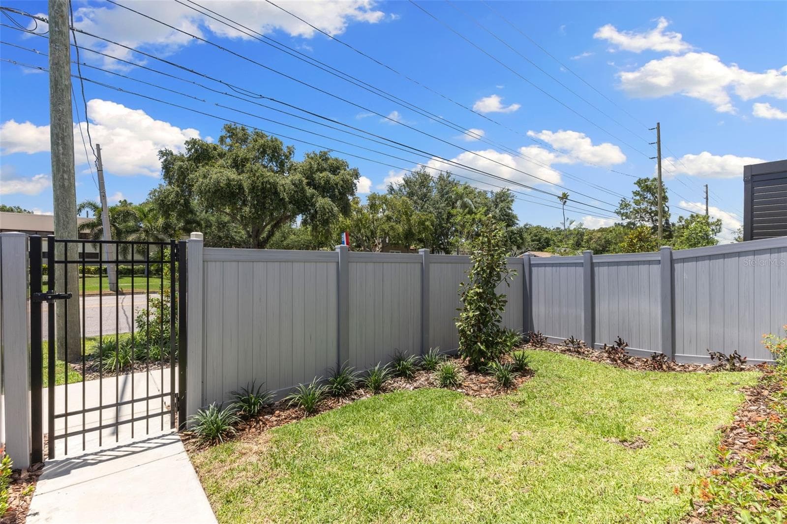 Townhouse at 2205 16TH ST N, ST PETERSBURG, photo 20 of 56