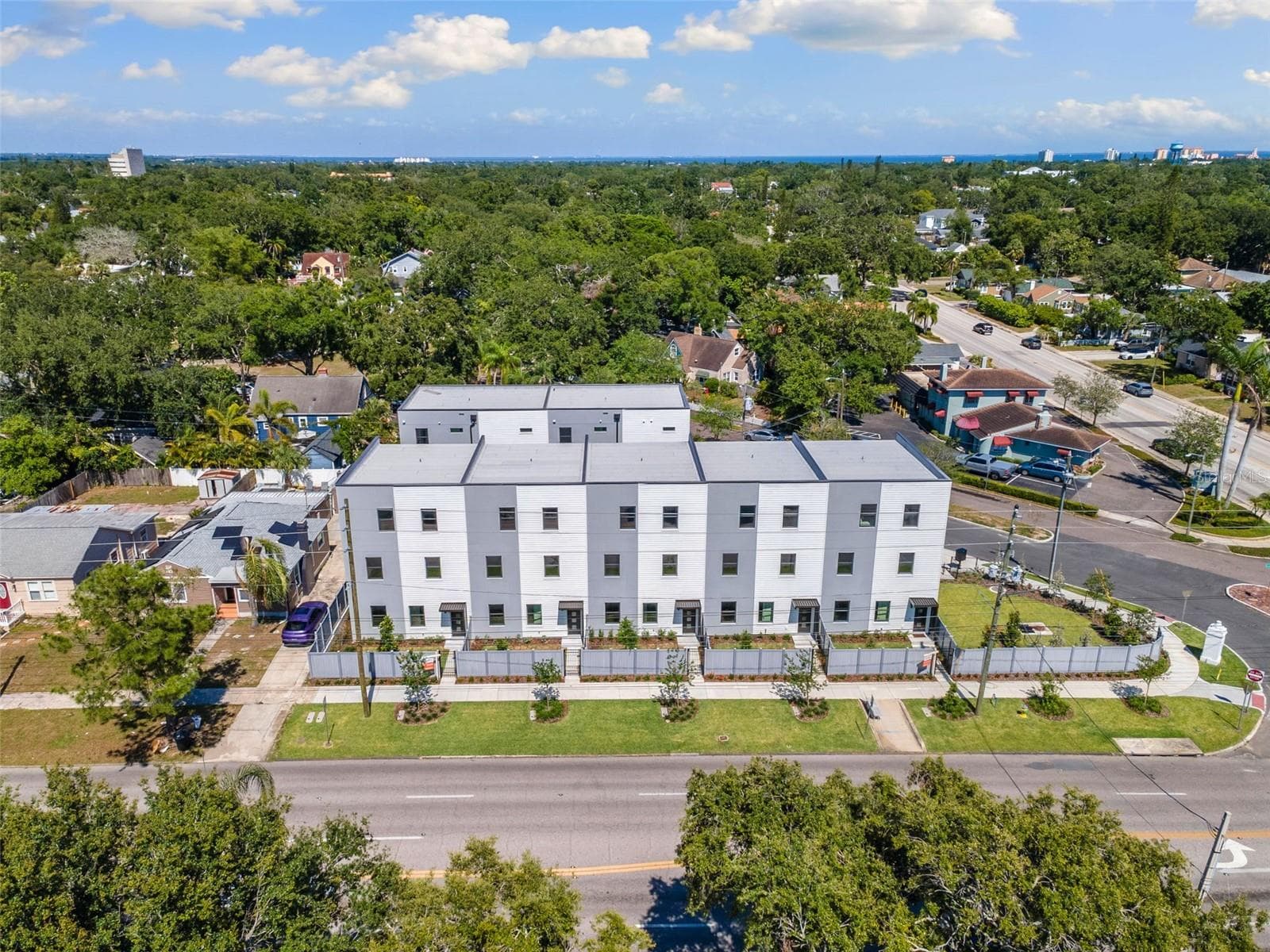 Townhouse at 2205 16TH ST N, ST PETERSBURG, photo 21 of 56