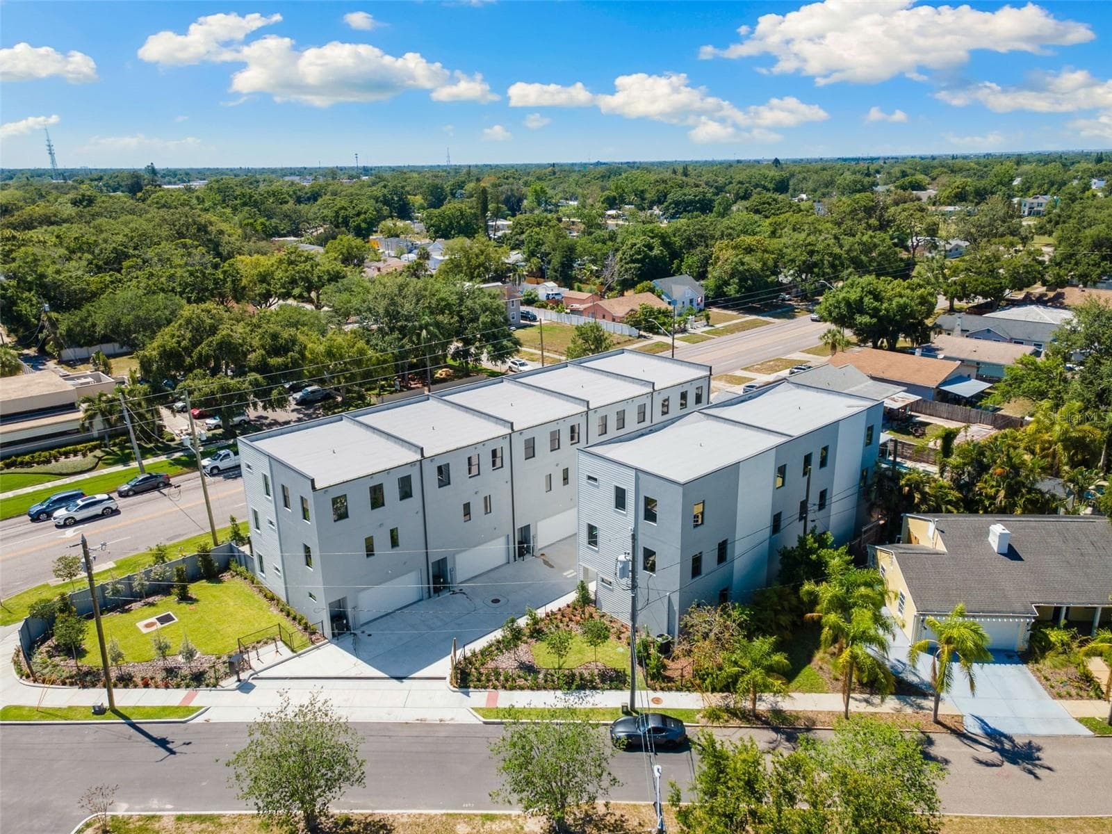 Townhouse at 2205 16TH ST N, ST PETERSBURG, photo 23 of 56