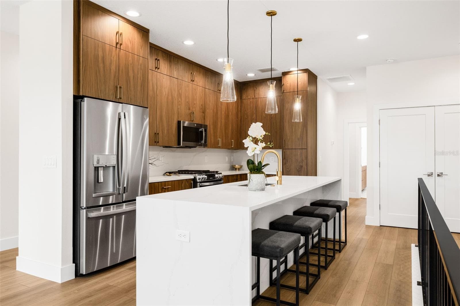 Townhouse at 490 87TH AVENUE NORTH, ST PETERSBURG, photo 14 of 66