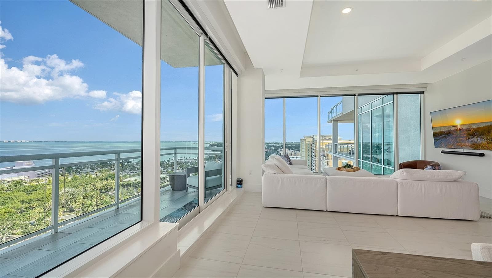 Condominium at 540 N TAMIAMI TRL #1702, SARASOTA, photo 15 of 84