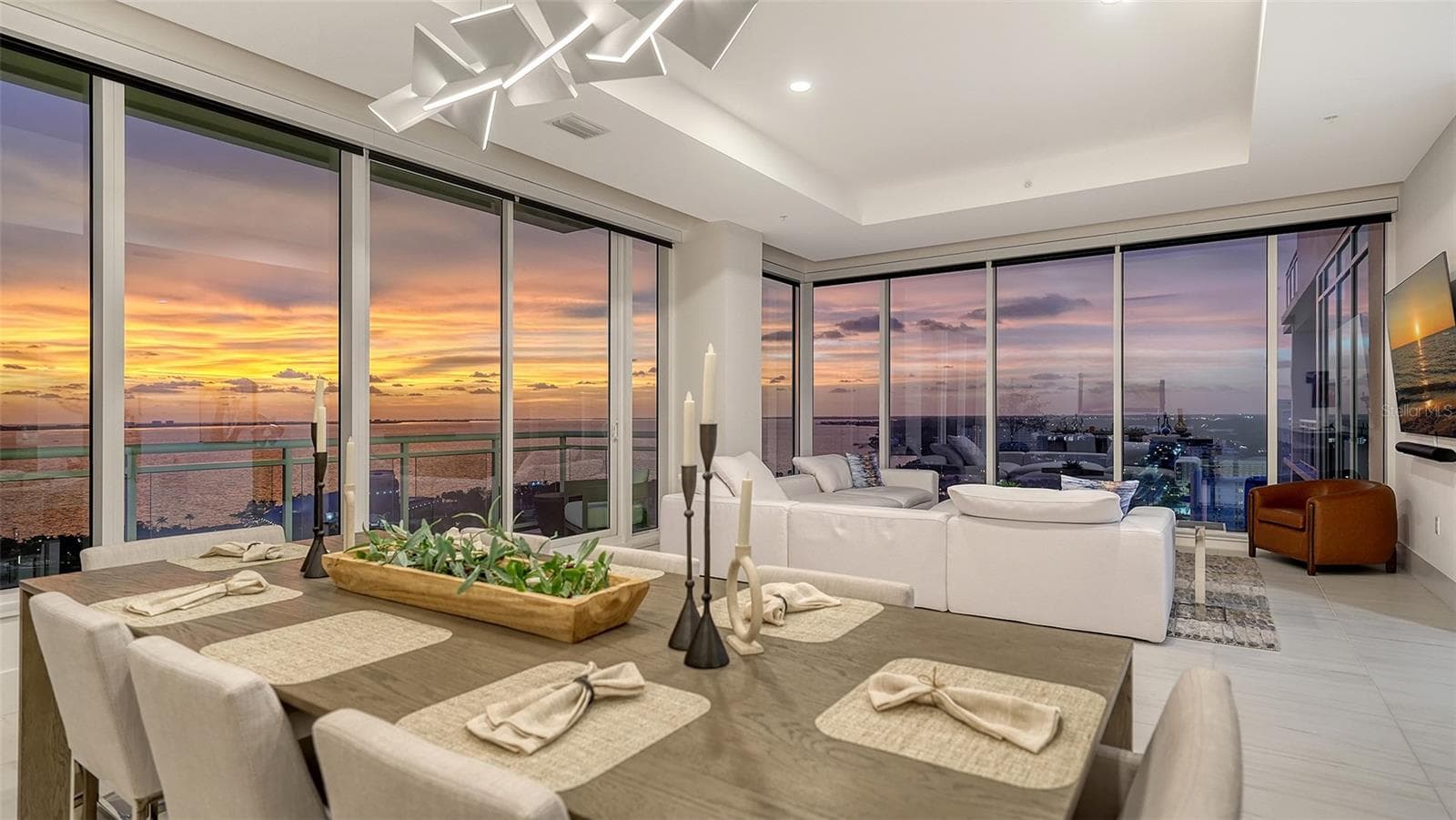 Condominium at 540 N TAMIAMI TRL #1702, SARASOTA, photo 17 of 84