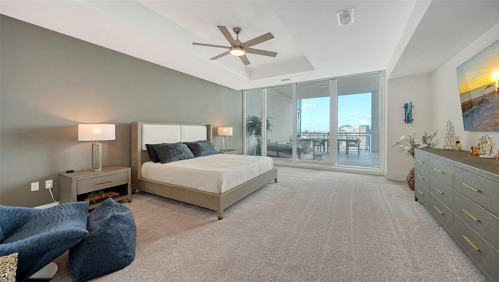 Condominium at 540 N TAMIAMI TRL #1702, SARASOTA, photo 34 of 84
