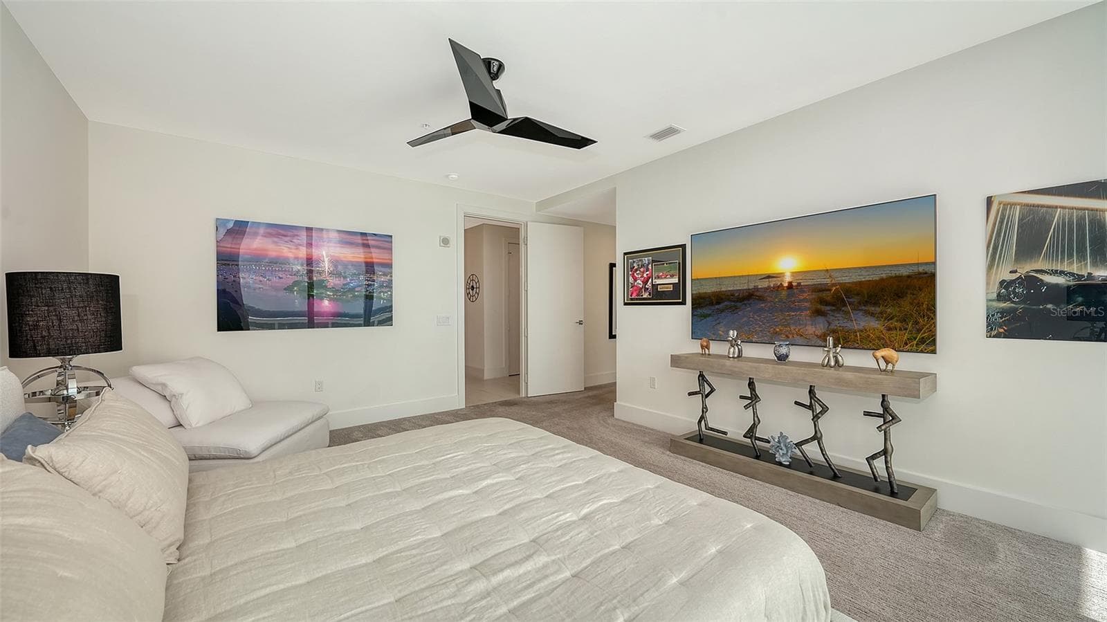 Condominium at 540 N TAMIAMI TRL #1702, SARASOTA, photo 47 of 84