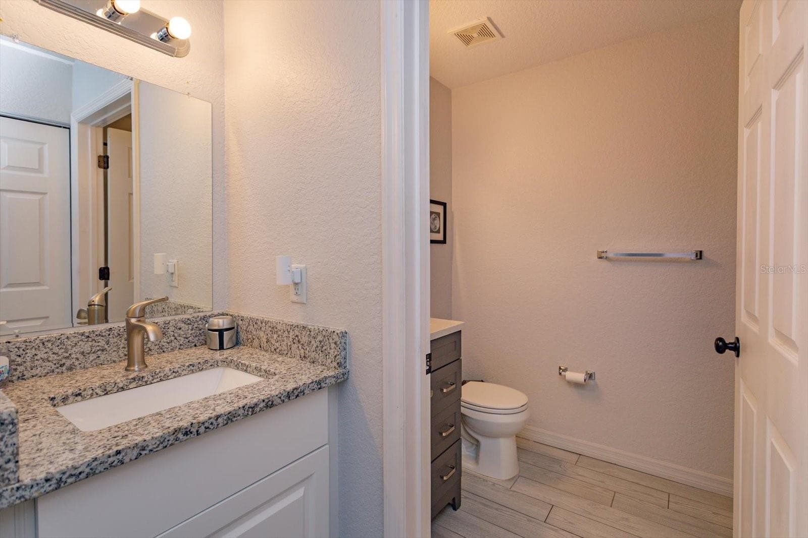 Bathroom 2 upstairs - 2211 SAN VITTORINO CIR #103, KISSIMMEE