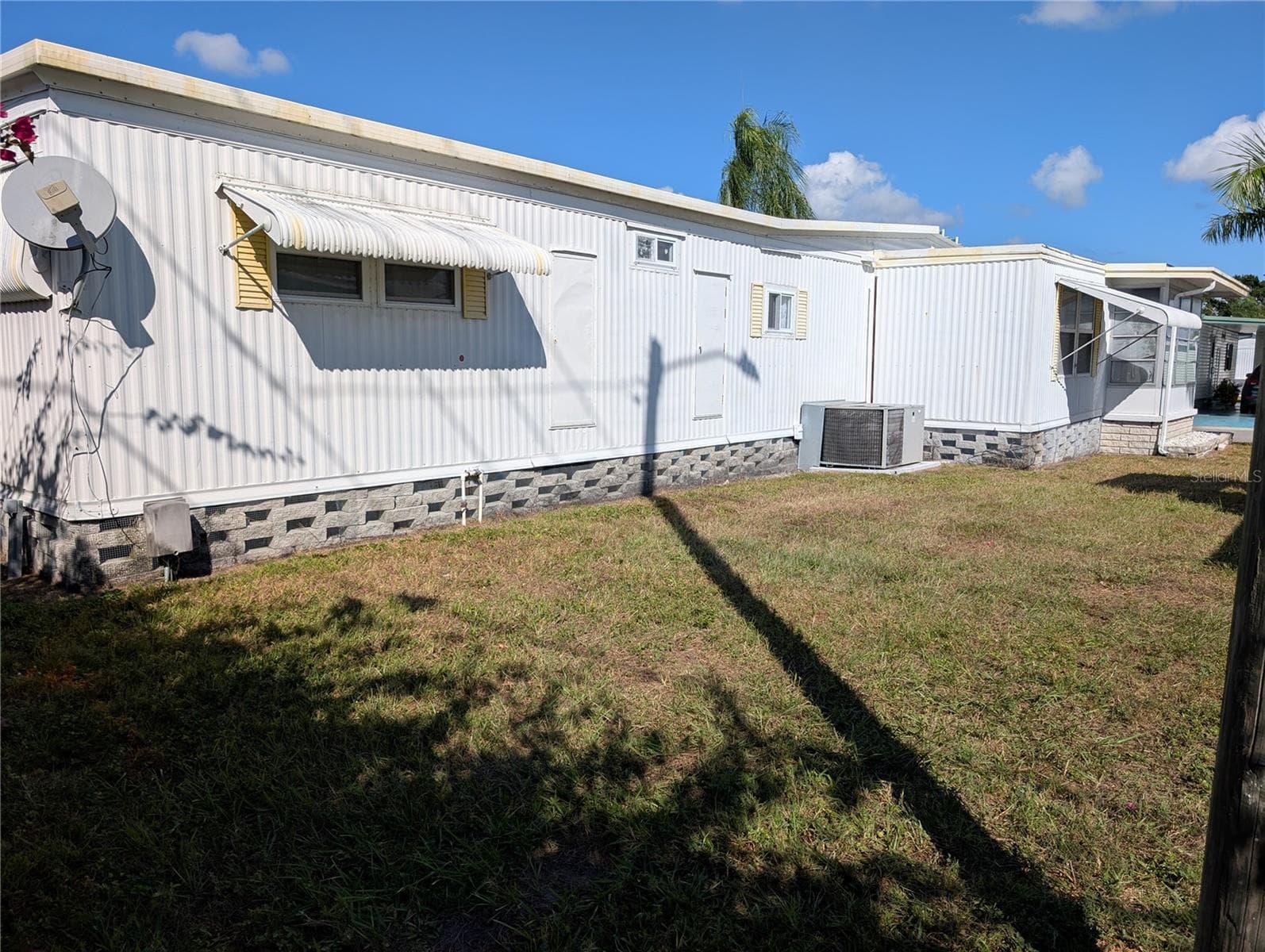 Mobile Home at 82010 A ST N #10, PINELLAS PARK, photo 9 of 71