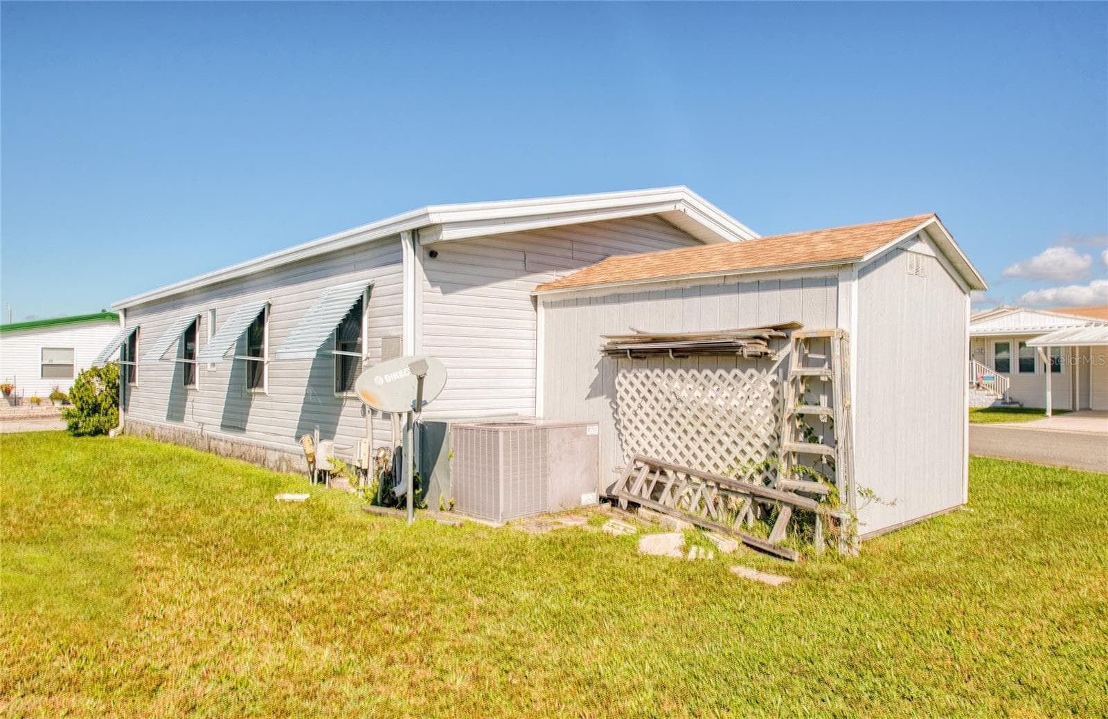 Manufactured Home at 403 BLUE MARLIN DR, OLDSMAR, photo 29 of 38