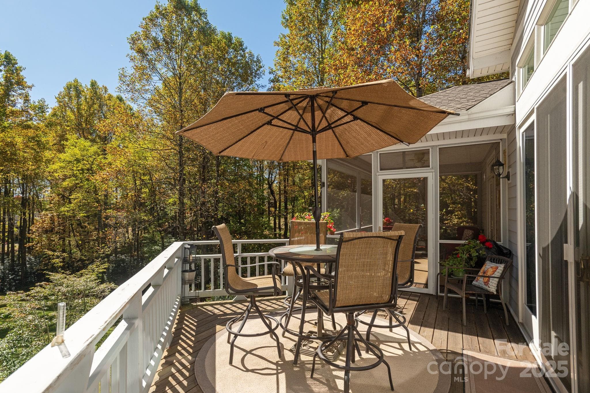 Single Family Residence at 115 Chancery Court, Flat Rock, photo 13 of 47