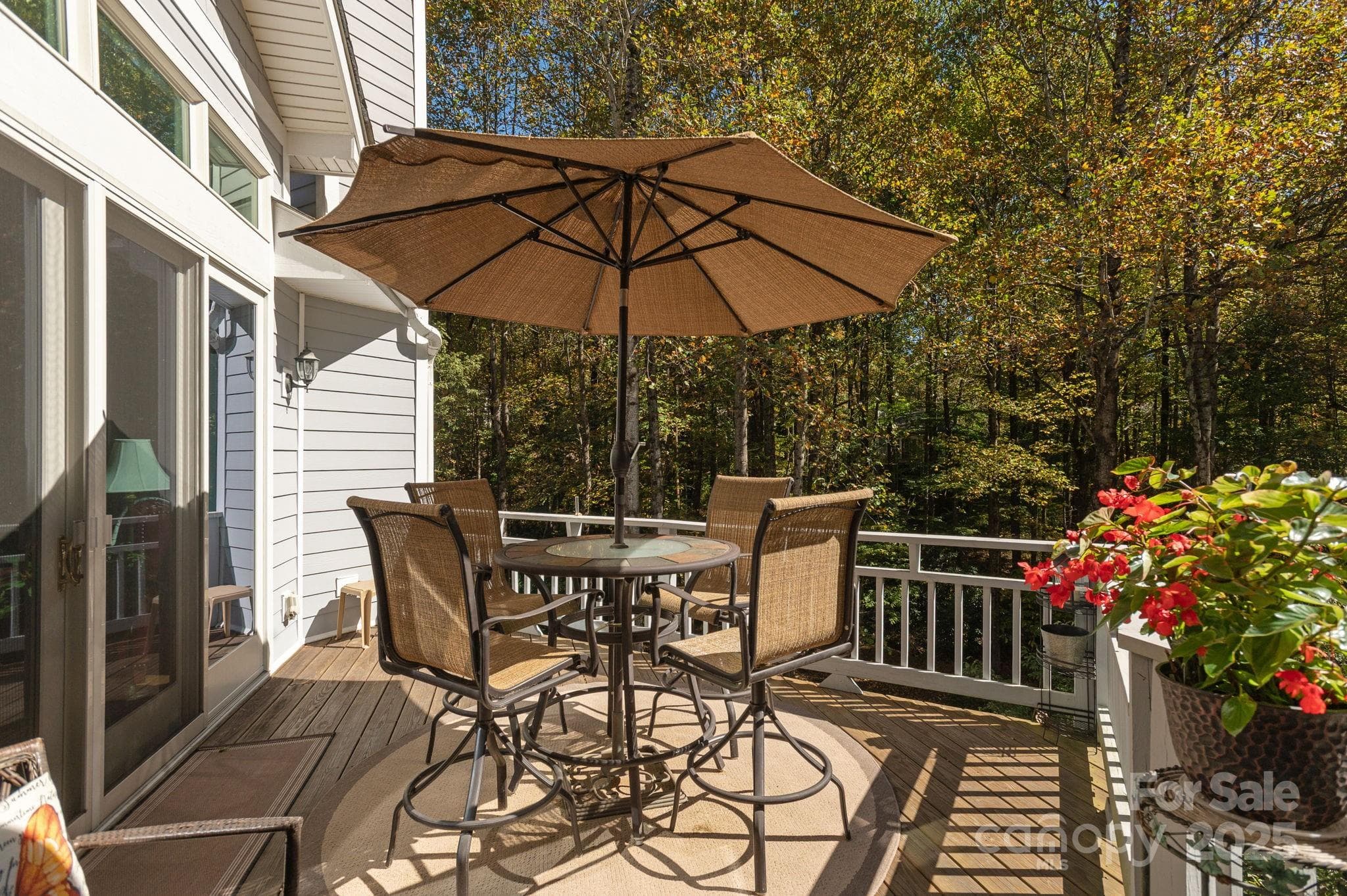 Single Family Residence at 115 Chancery Court, Flat Rock, photo 14 of 47