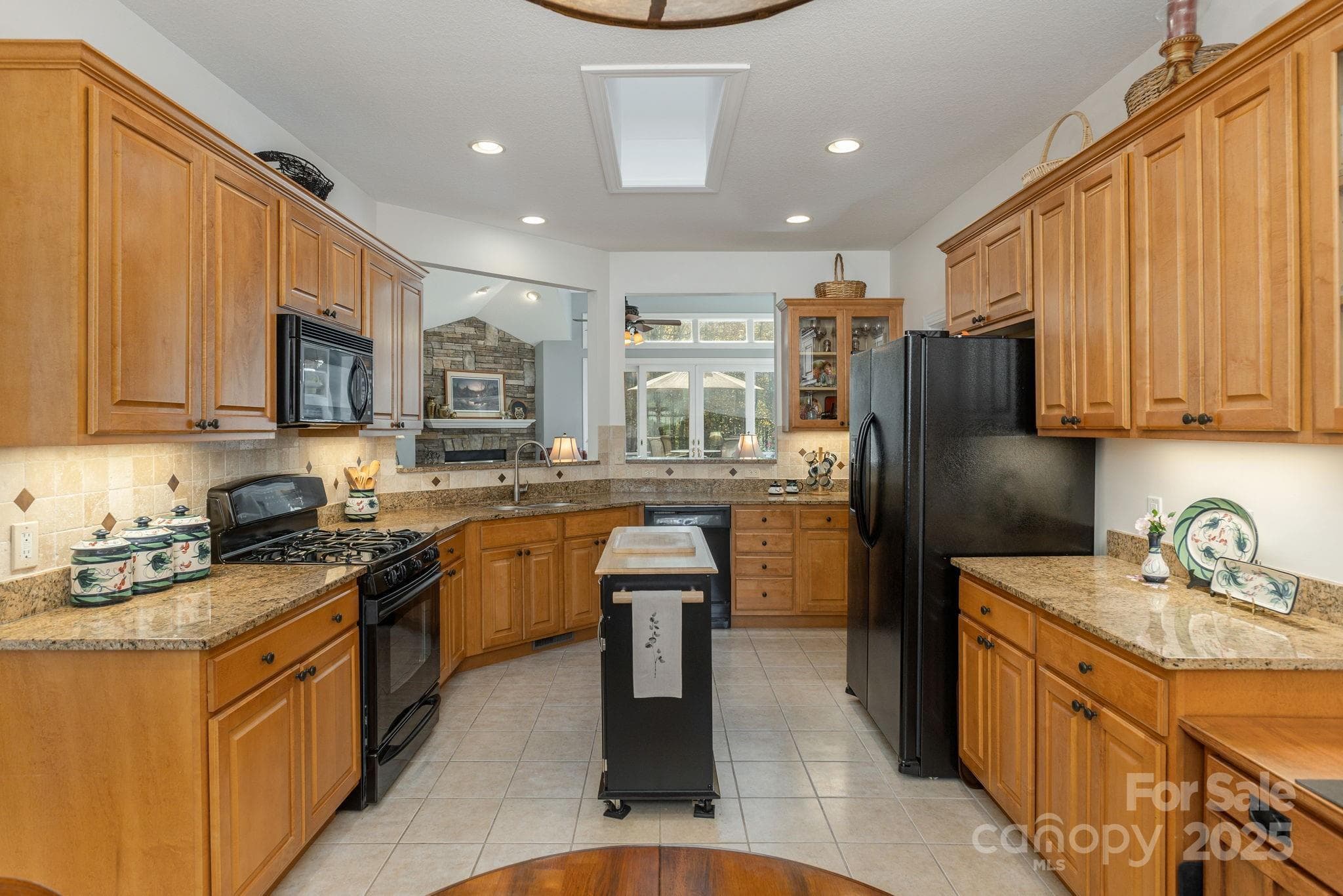 Single Family Residence at 115 Chancery Court, Flat Rock, photo 17 of 47