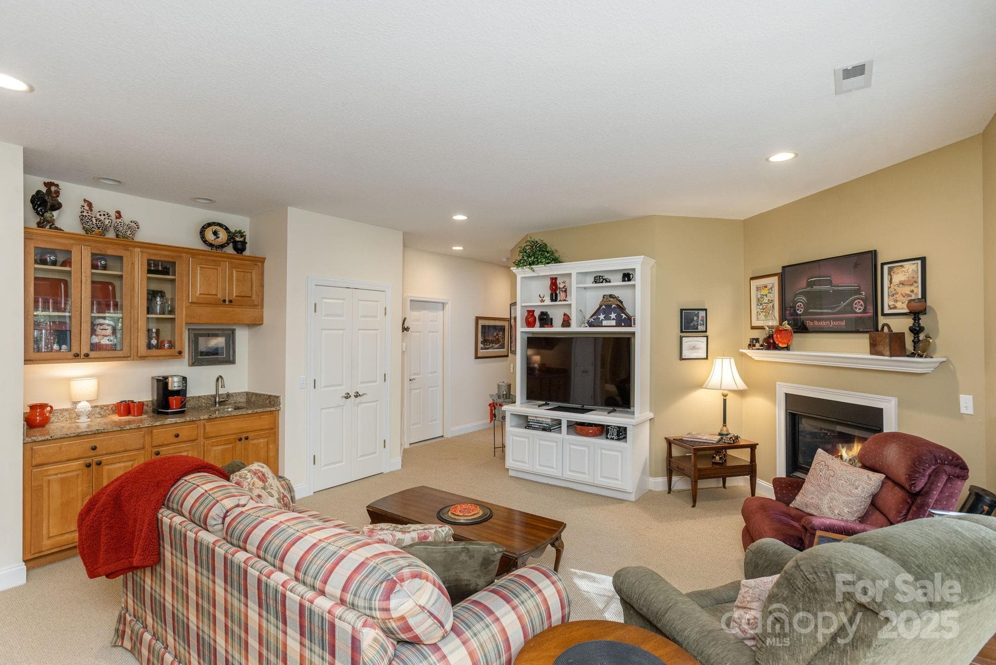 Single Family Residence at 115 Chancery Court, Flat Rock, photo 34 of 47