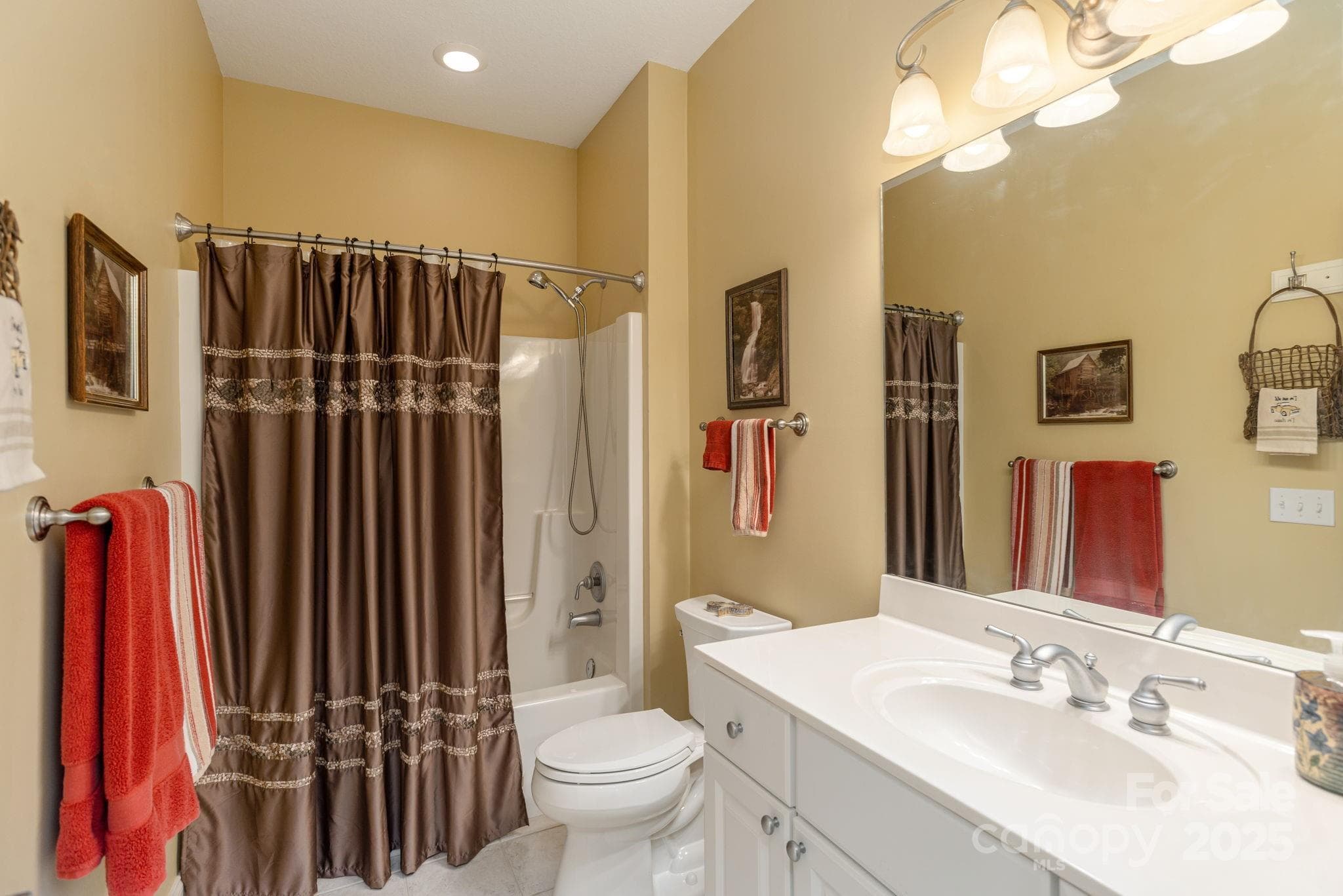 Single Family Residence at 115 Chancery Court, Flat Rock, photo 36 of 47