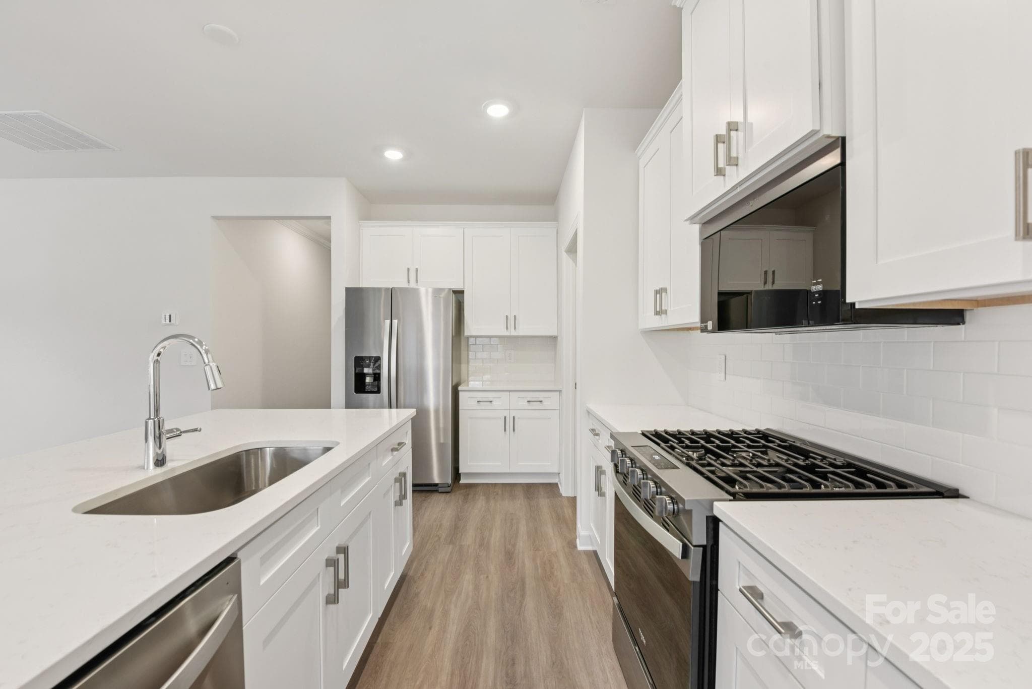 Single Family Residence at 712 Palmer Pendleton Way, York, photo 11 of 36