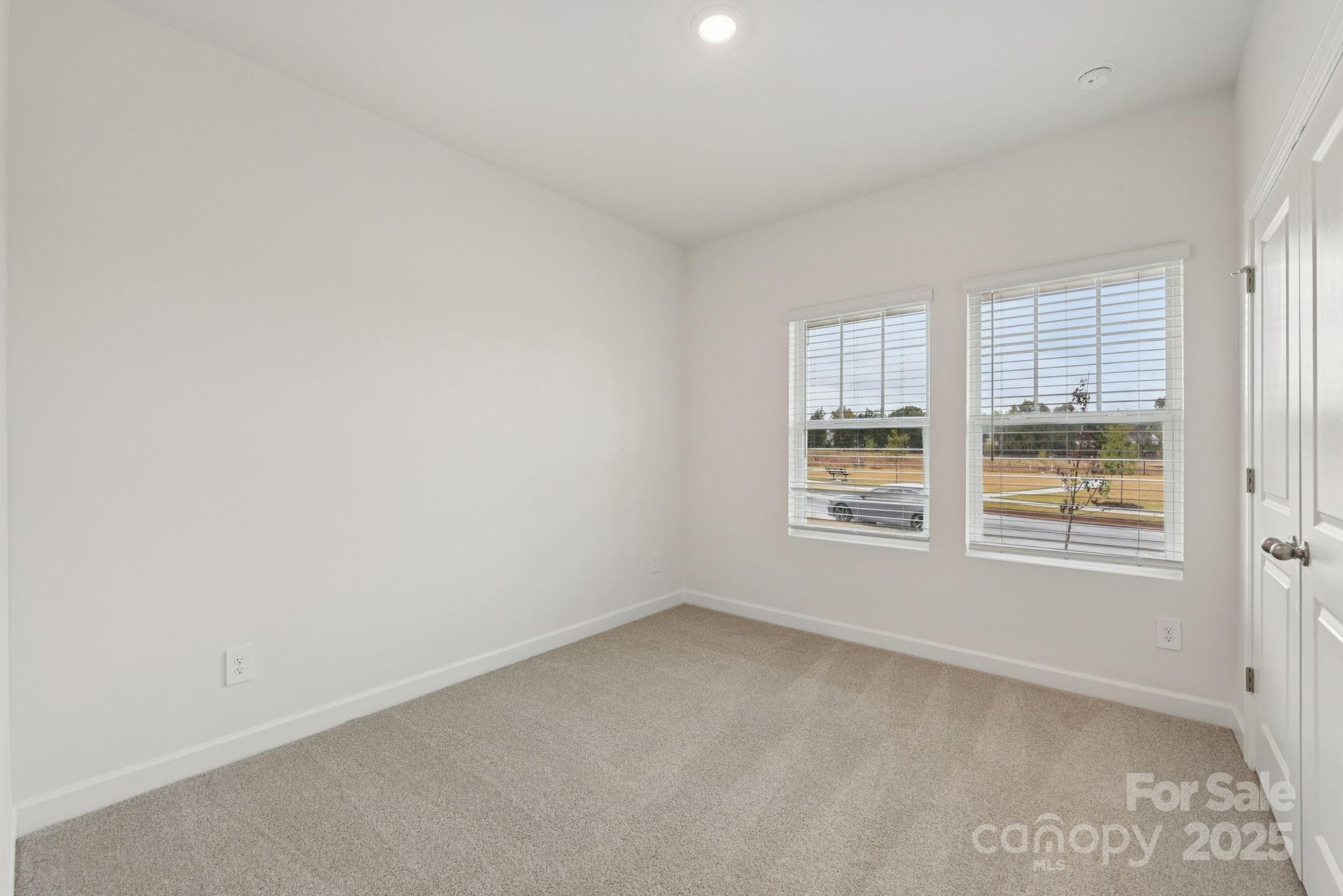 Single Family Residence at 712 Palmer Pendleton Way, York, photo 12 of 36