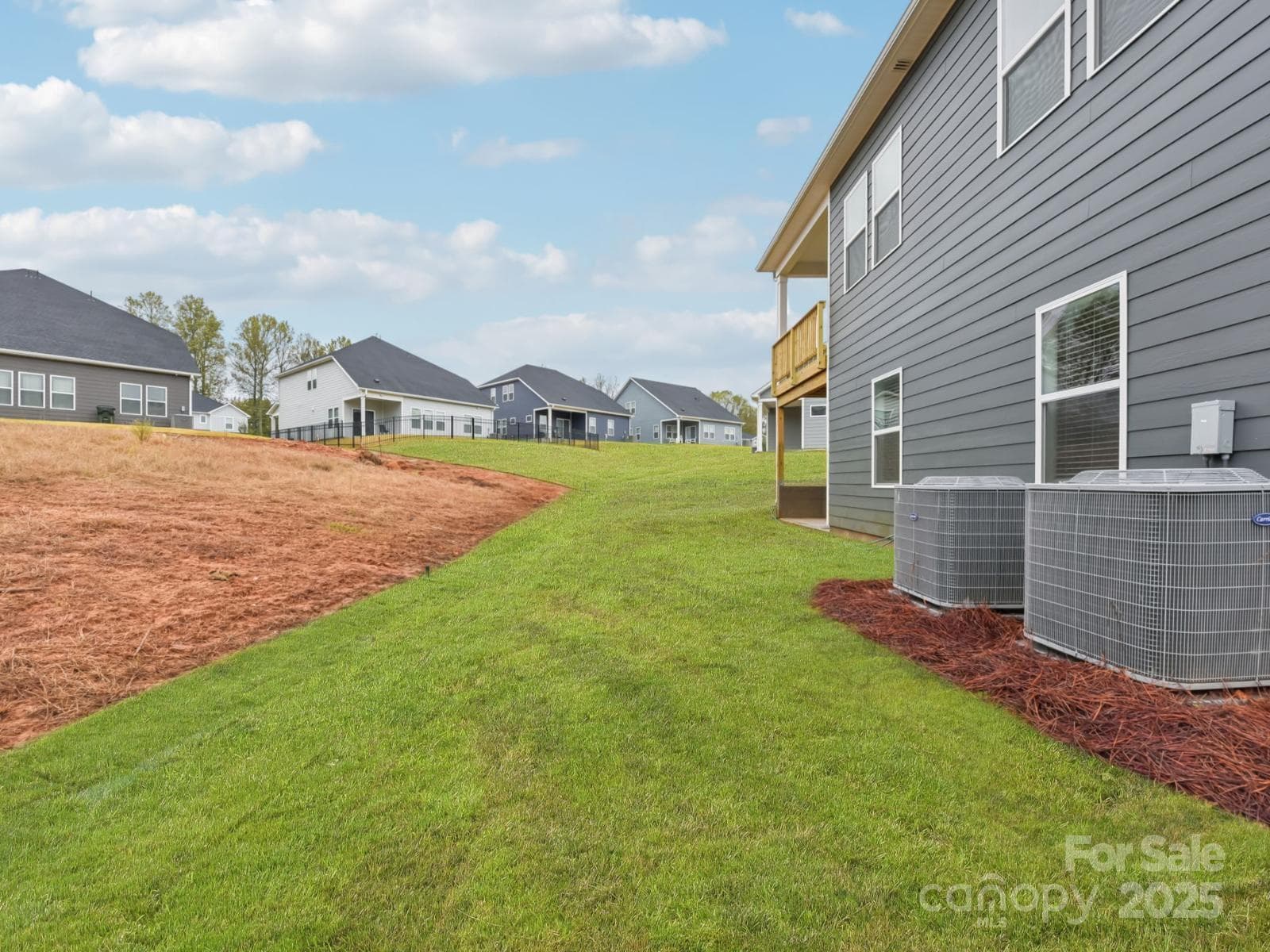 Single Family Residence at 712 Palmer Pendleton Way, York, photo 33 of 36