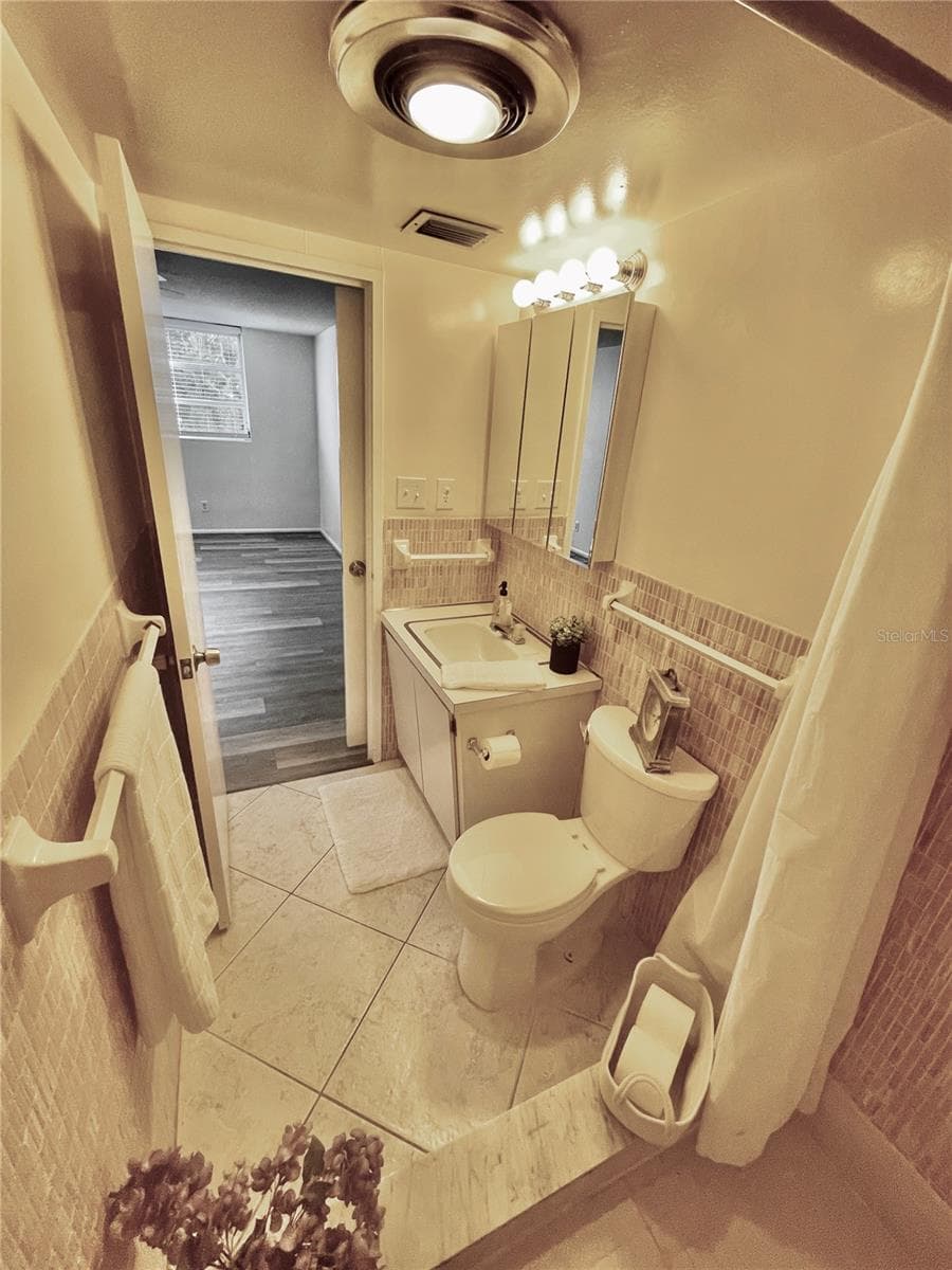 Condominium at 1224 S PENINSULA DR #304, DAYTONA BEACH, photo 41 of 97