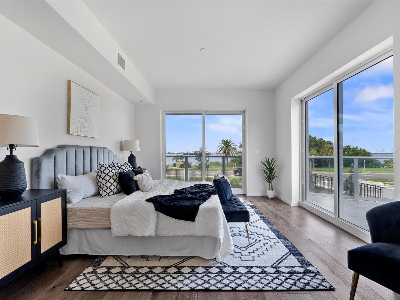 Master Suite w/ 2 Private Terraces - 1020 SUNSET POINT RD #103, CLEARWATER