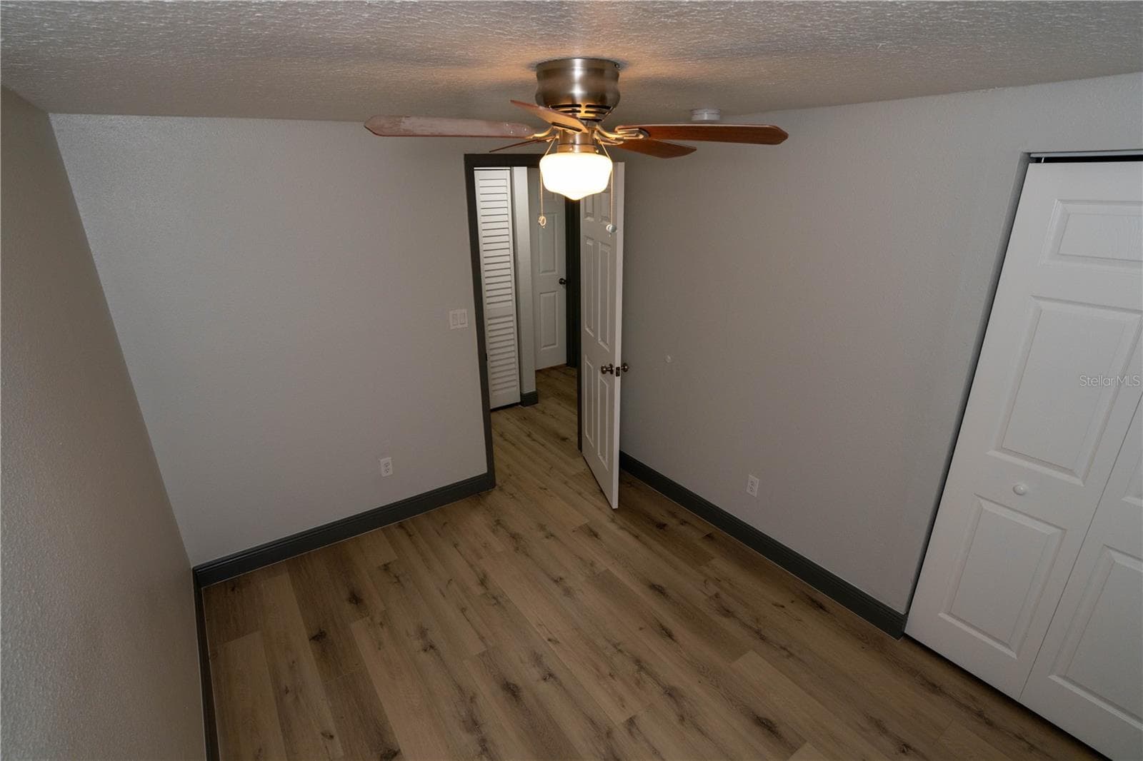 Single Family Residence at 2908 EDENWOOD ST, CLEARWATER, photo 25 of 34