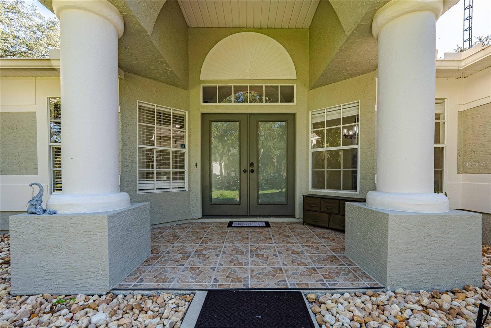 14214 CINNAMAN LN