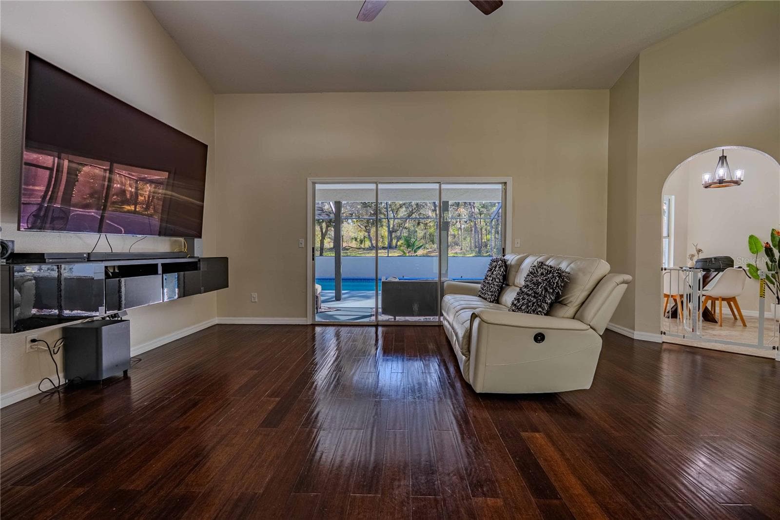 Single Family Residence at 14214 CINNAMAN LN, WEEKI WACHEE, photo 9 of 59