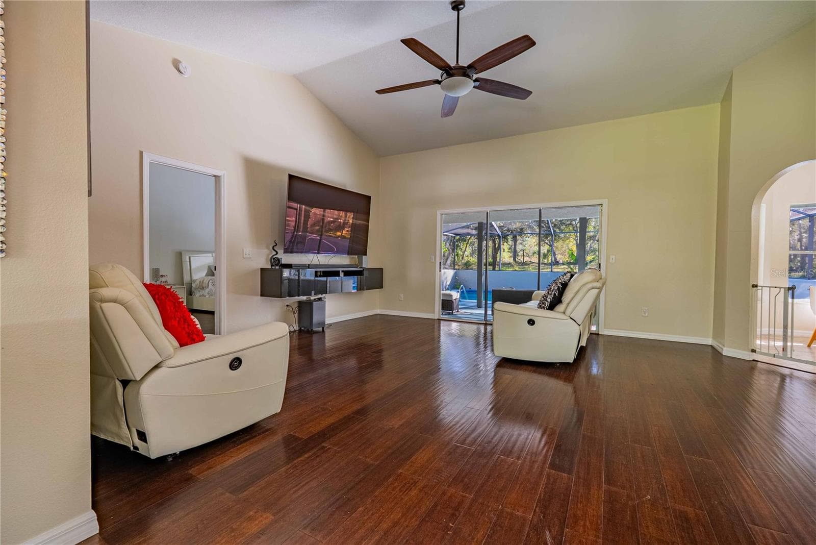Single Family Residence at 14214 CINNAMAN LN, WEEKI WACHEE, photo 13 of 59