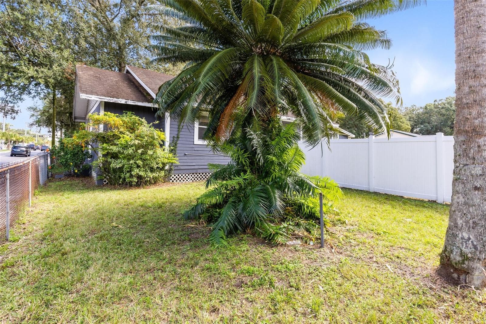 Single Family Residence at 701 E 25TH ST, SANFORD, photo 24 of 28