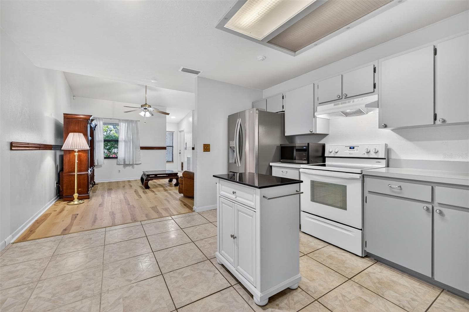 Single Family Residence at 7016 2ND ST N, ST PETERSBURG, photo 12 of 31