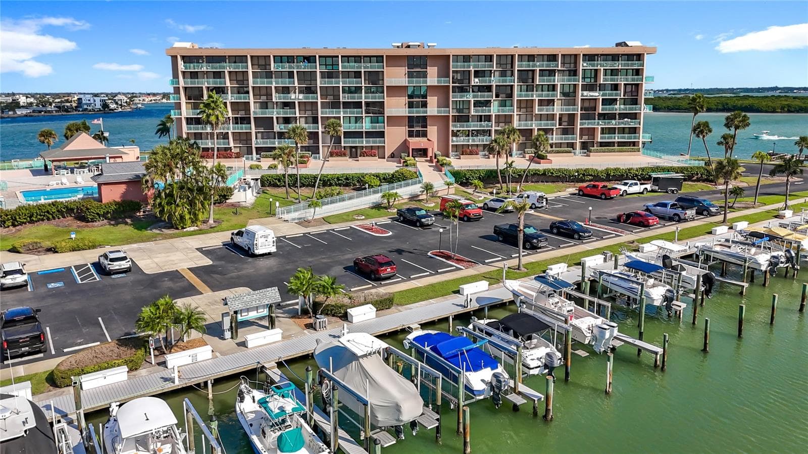 Condominium at 1 KEY CAPRI #201E, TREASURE ISLAND, photo 4 of 100