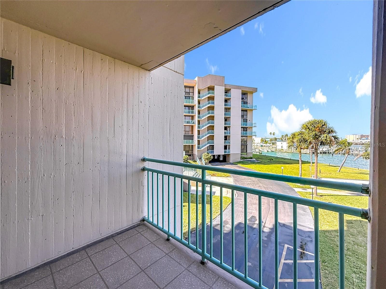 Condominium at 1 KEY CAPRI #201E, TREASURE ISLAND, photo 23 of 100