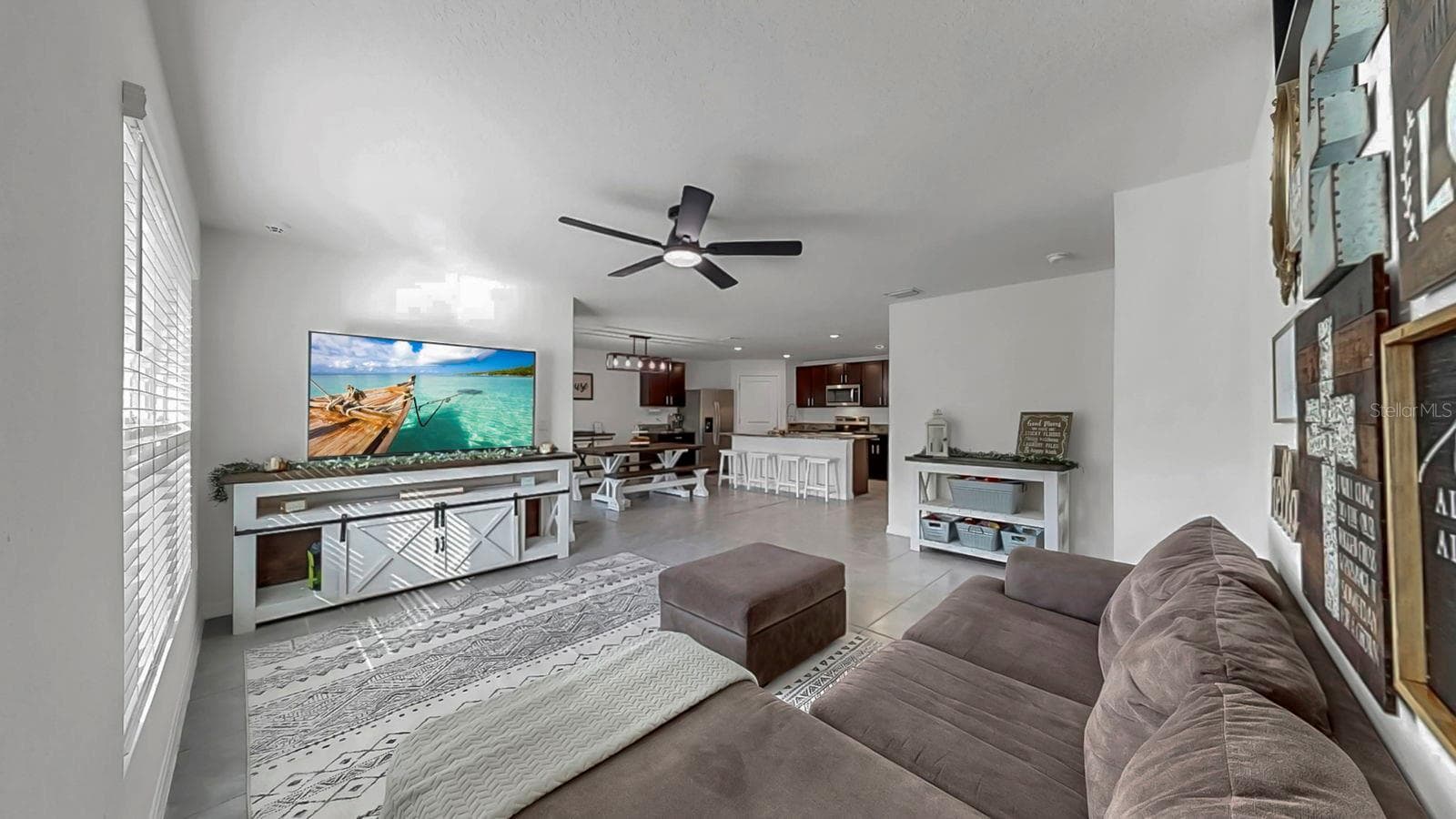 Single Family Residence at 3281 SILVER DATE DR, WIMAUMA, photo 10 of 51