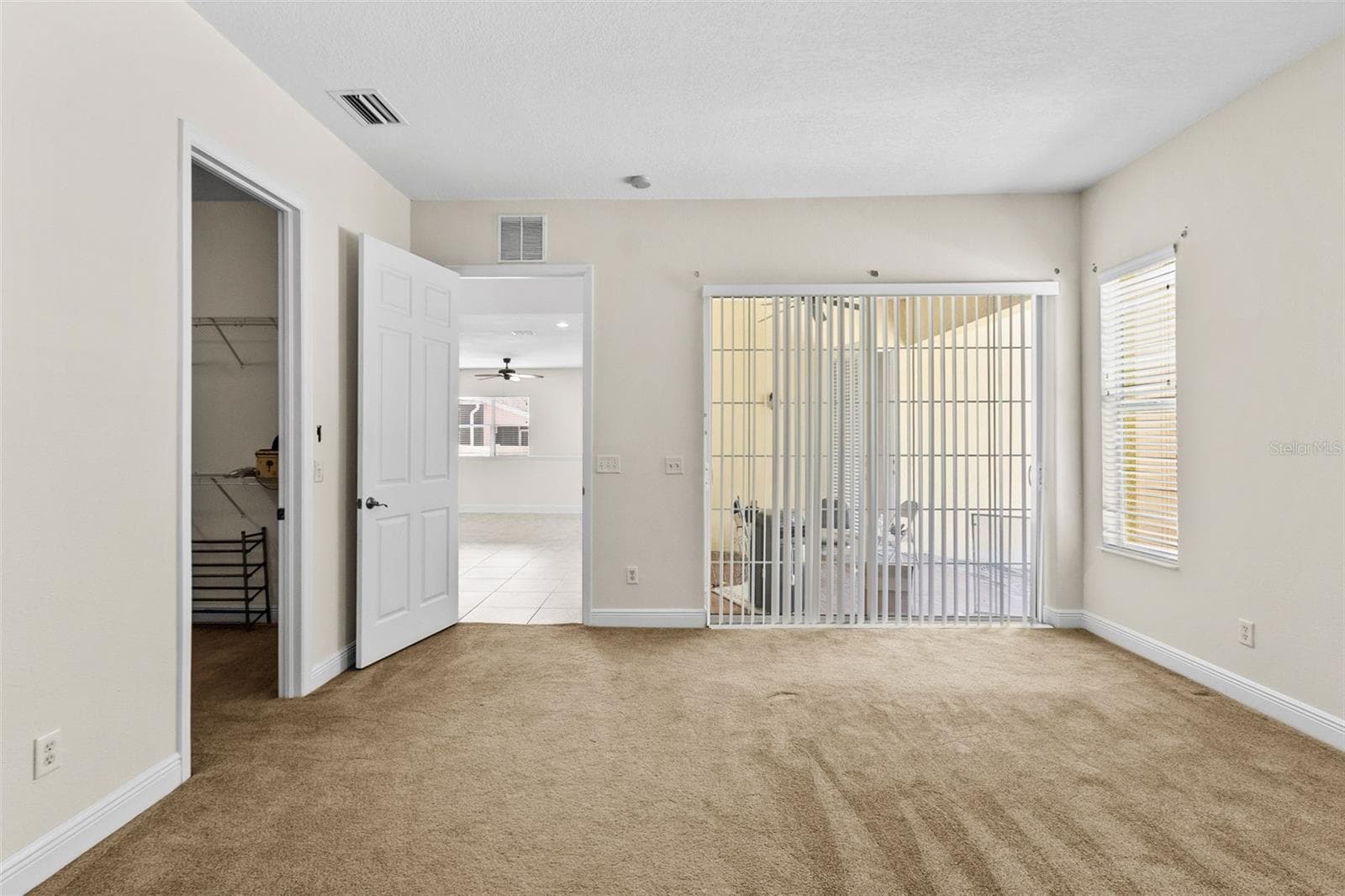 Single Family Residence at 4116 WOODACRE LN, TAMPA, photo 10 of 31